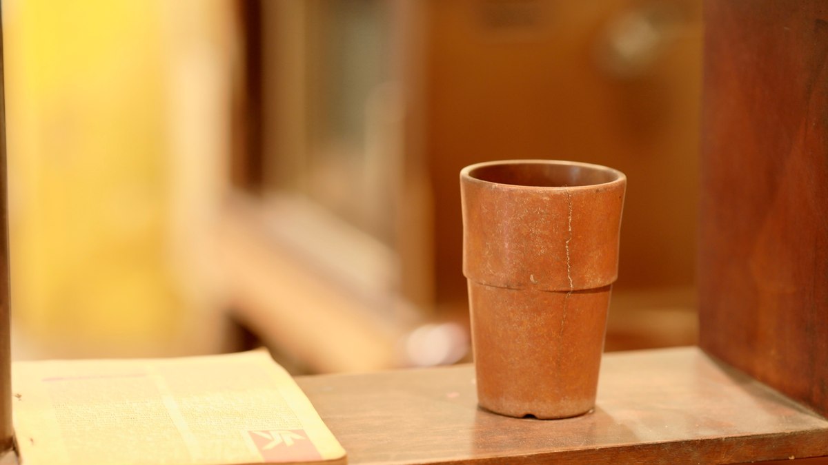 An unglazed Bizen ware tea cup